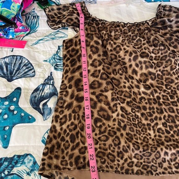 White House Black Market Leopard Off Shoulder Top Medium - Picture 5 of 7